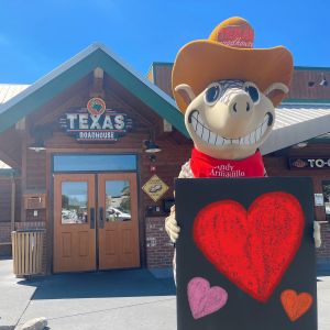 Texas Roadhouse St. Augustine: Mother Son Night