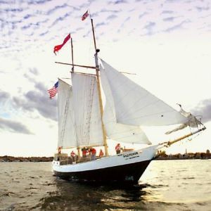Schooner Freedom Charters: Father’s Day Weekend Sail